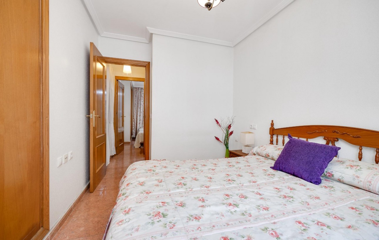 Resale - Lägenhet - Torrevieja - Playa de los locos