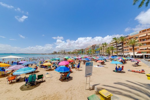 Resale - Lägenhet - Torrevieja - Playa de los locos