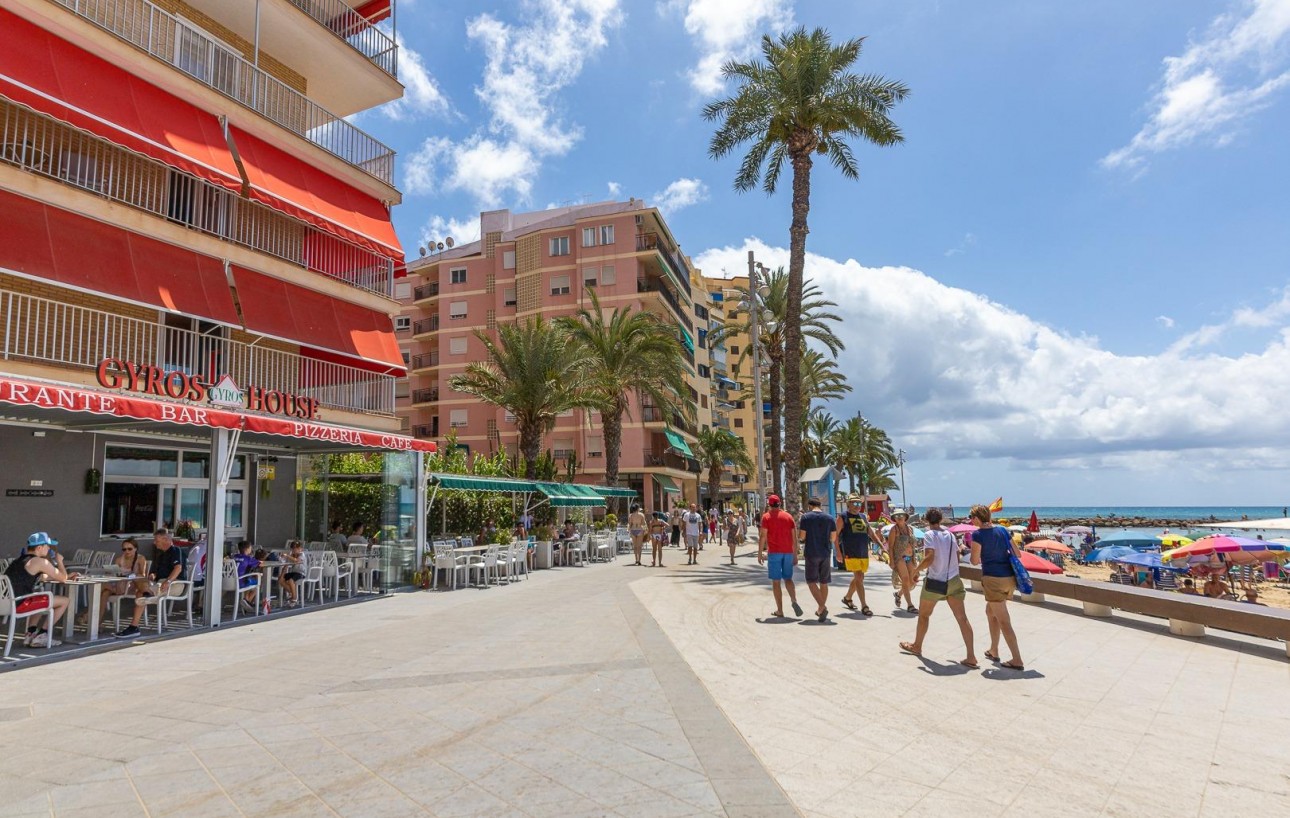 Resale - Lägenhet - Torrevieja - Playa de los locos