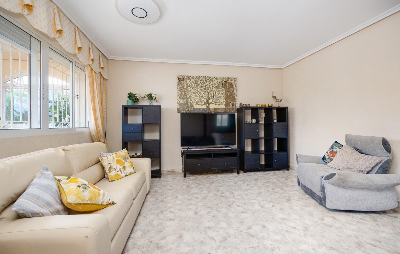 Sale - Chalet - Orihuela Costa - Villamartín-Las Filipinas