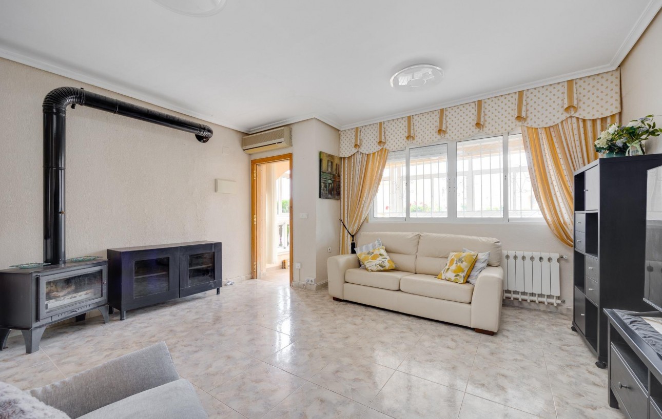 Sale - Chalet - Orihuela Costa - Villamartín-Las Filipinas
