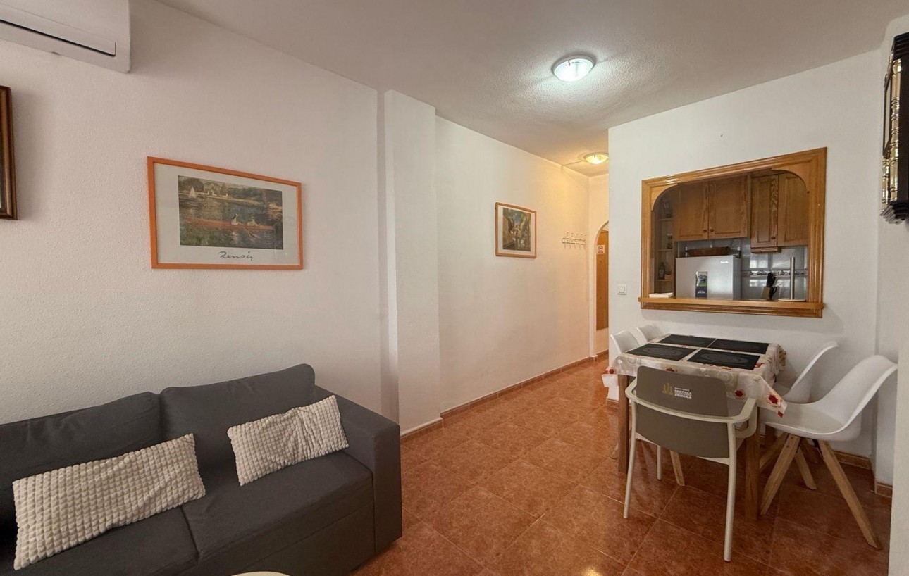 Resale - Lägenhet - Torrevieja - Playa de los locos