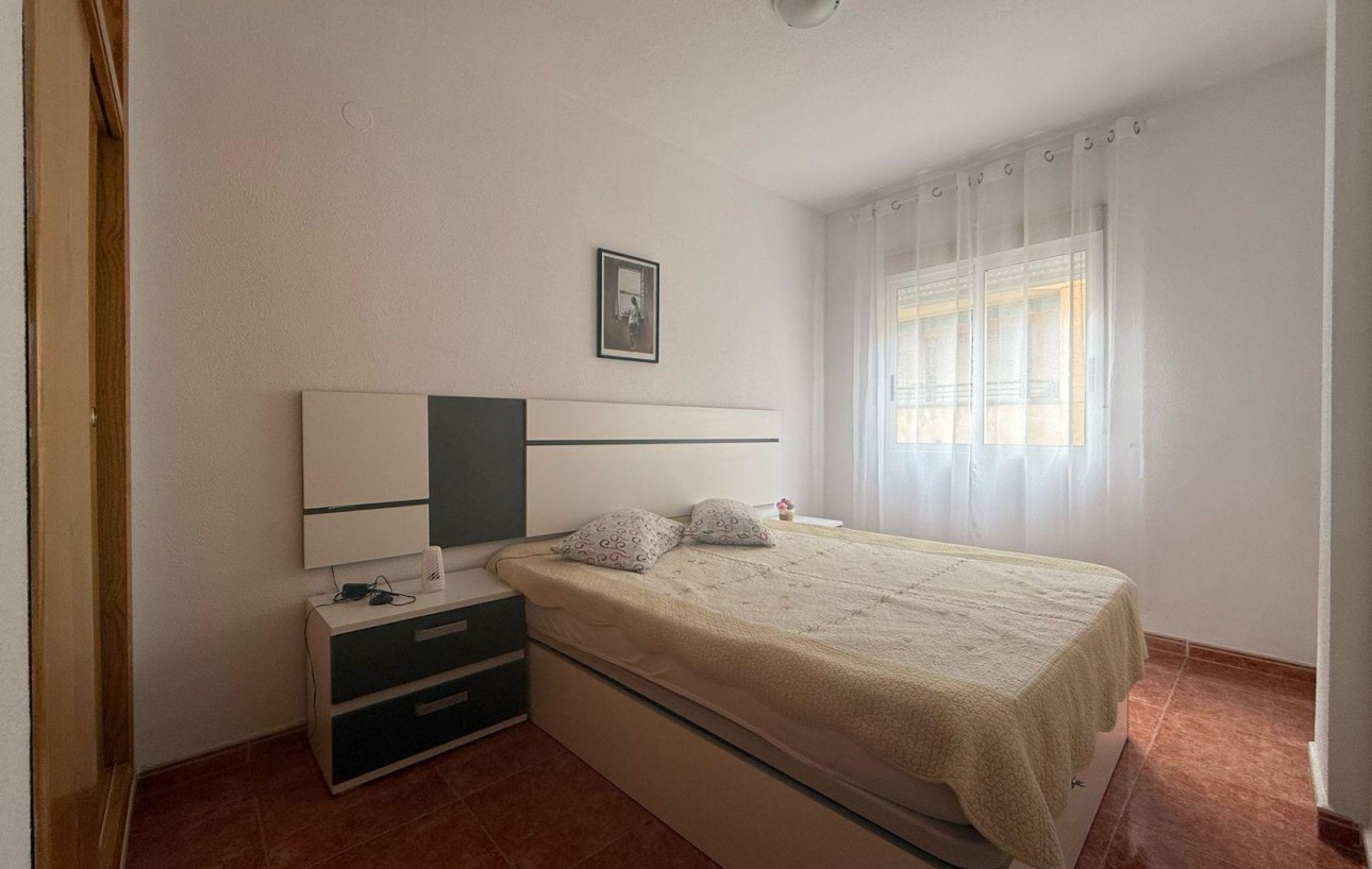 Resale - Lägenhet - Torrevieja - Playa de los locos