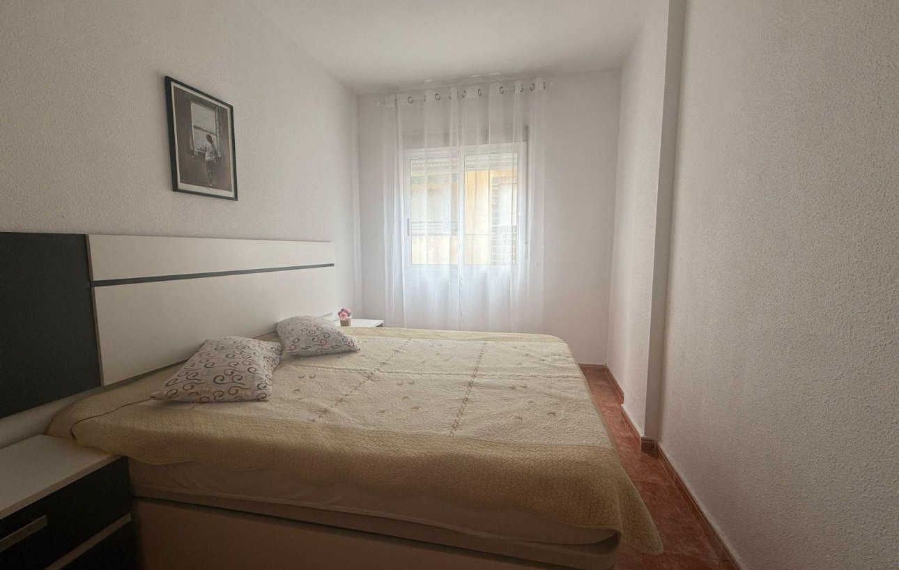Resale - Lägenhet - Torrevieja - Playa de los locos