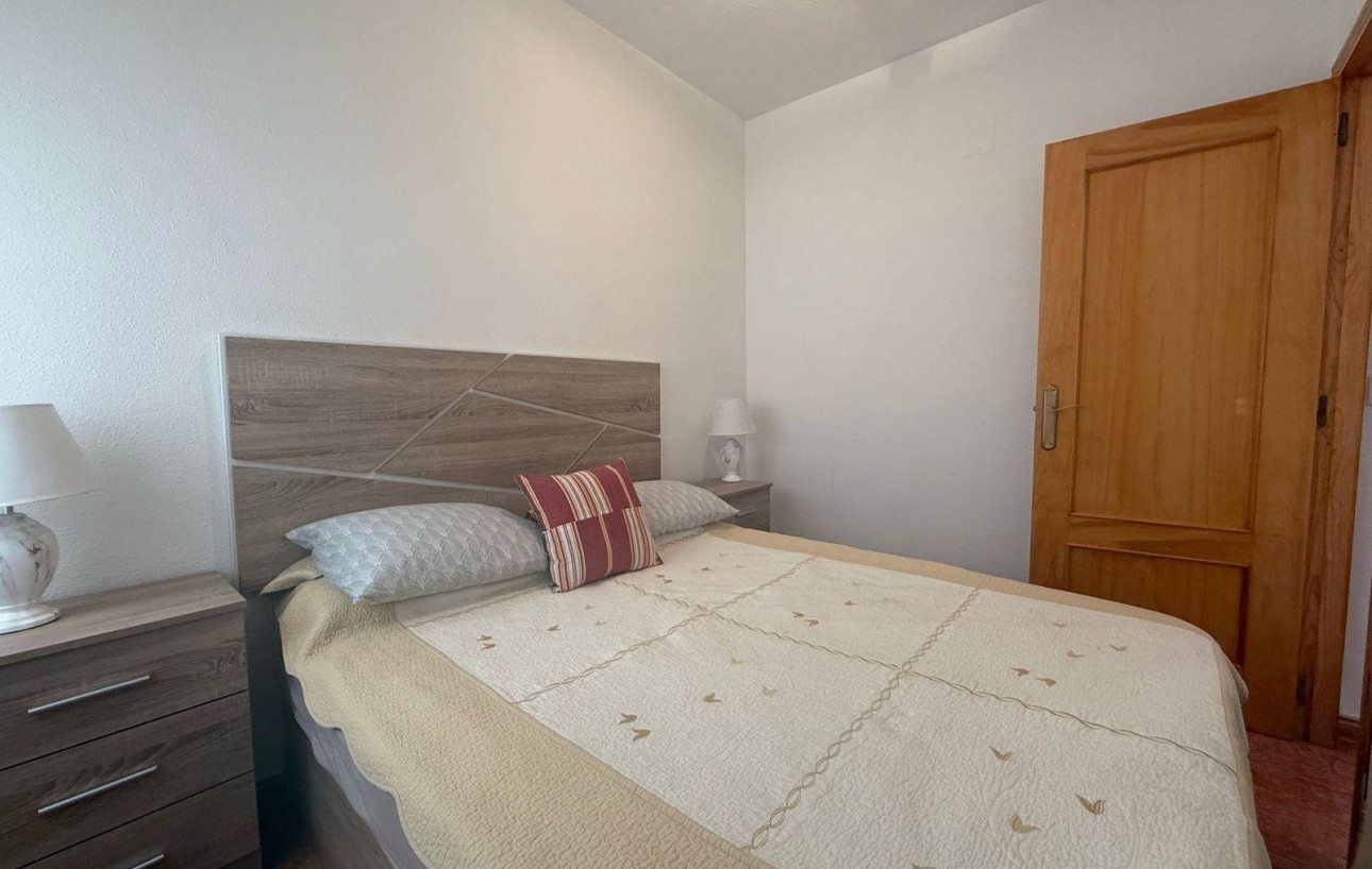 Resale - Lägenhet - Torrevieja - Playa de los locos