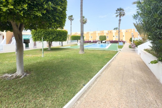 Sale - Bungalow - Torrevieja - Torreblanca