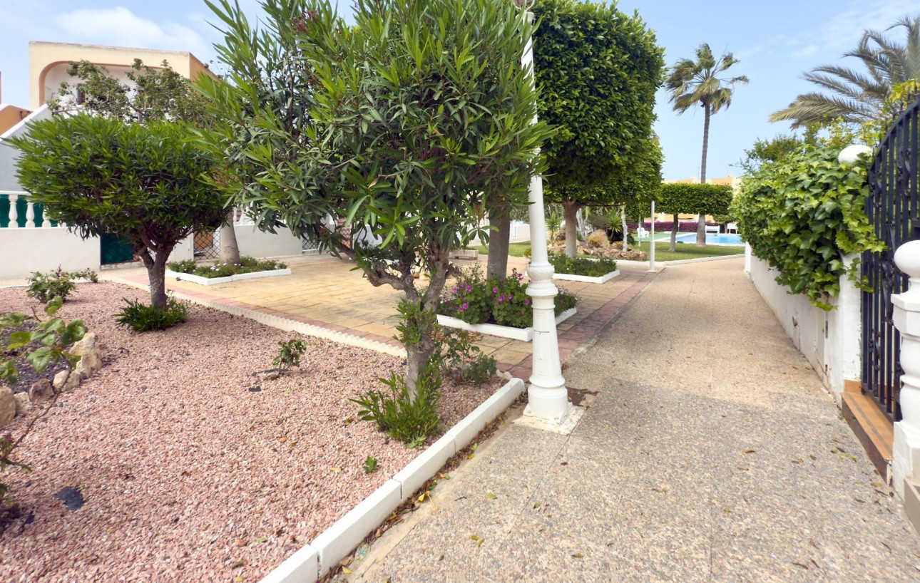 Sale - Bungalow - Torrevieja - Torreblanca