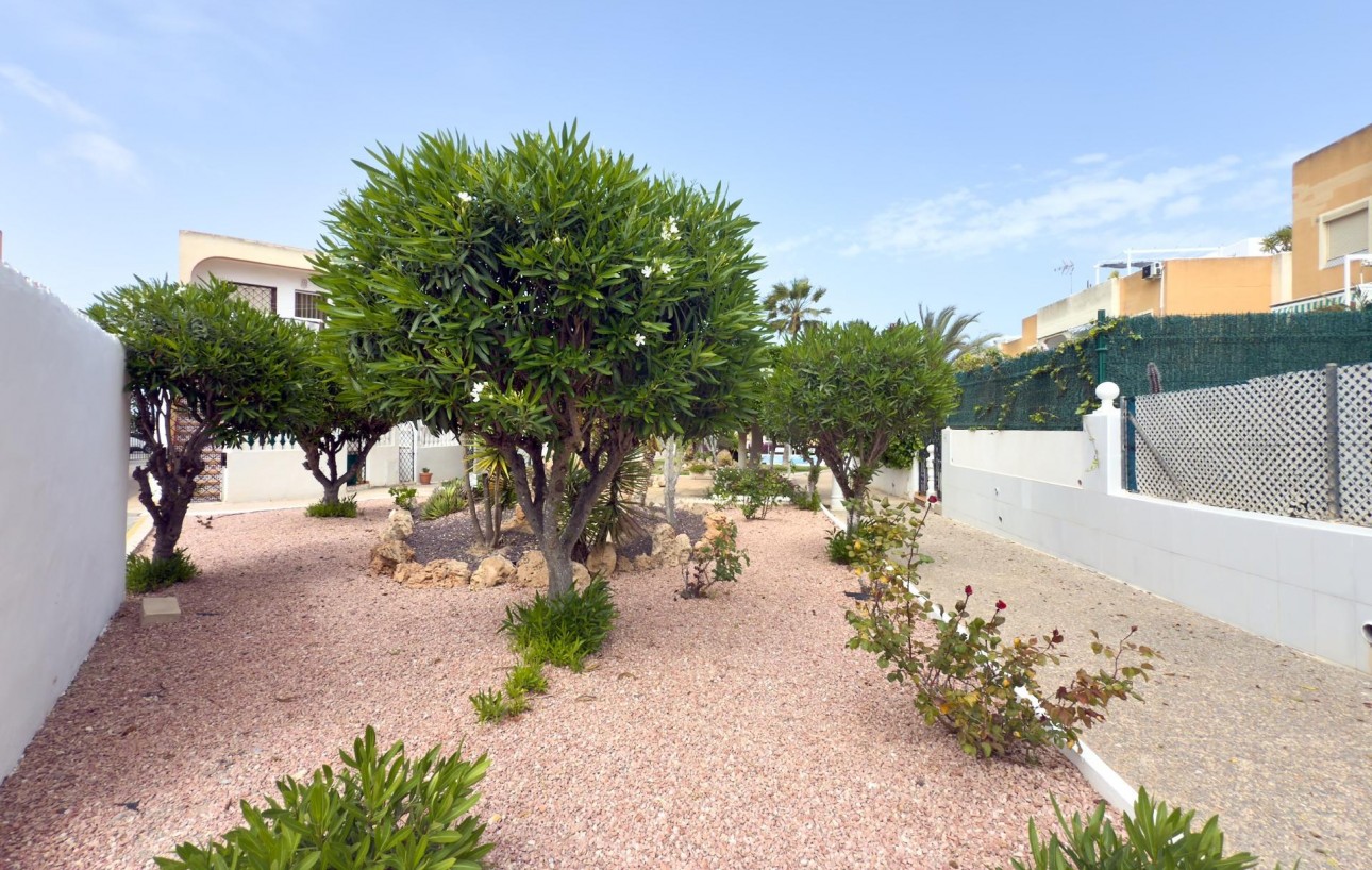 Sale - Bungalow - Torrevieja - Torreblanca