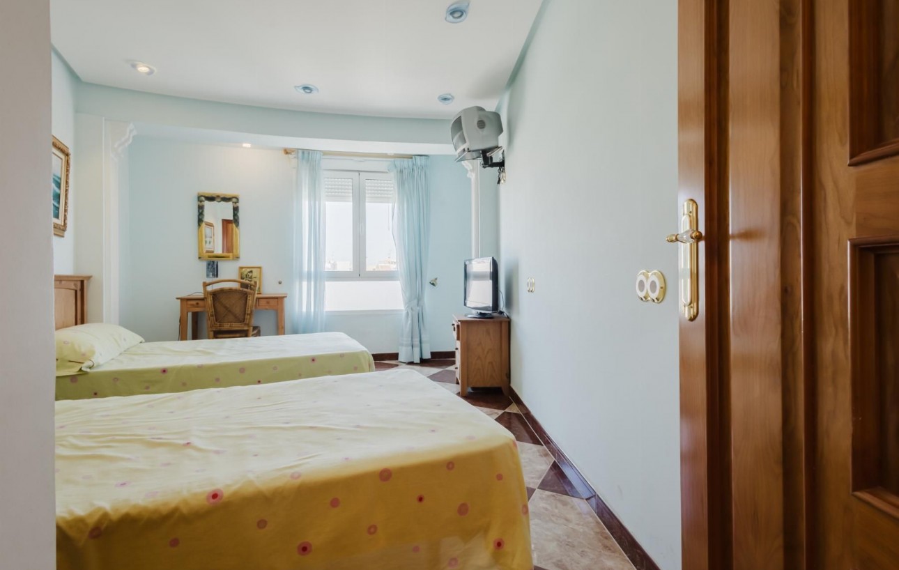 Revente - Appartement - Torrevieja - Acequion