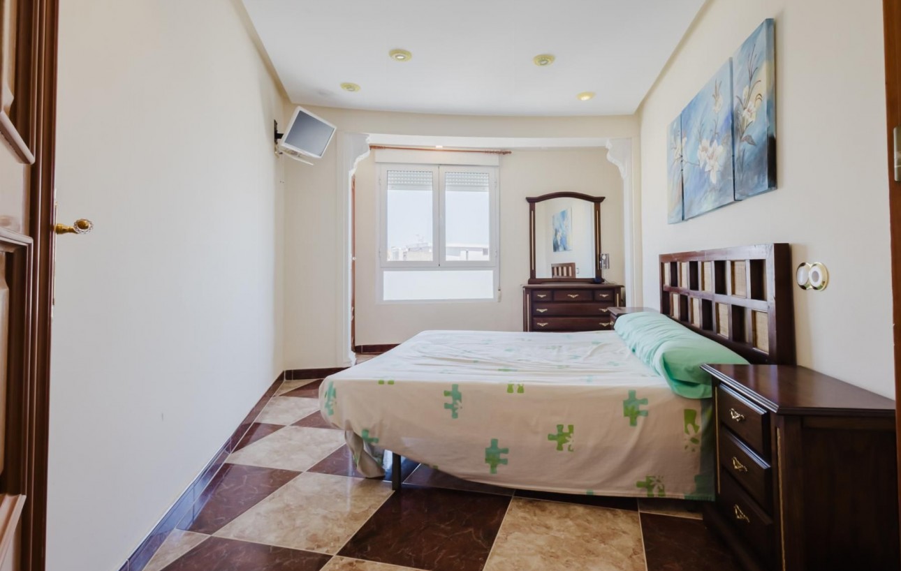 Revente - Appartement - Torrevieja - Acequion