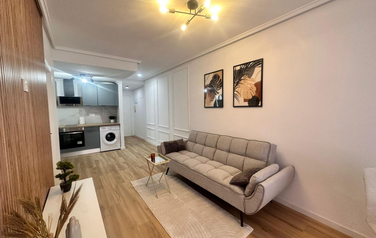 Revente - Appartement - Torrevieja - Centro