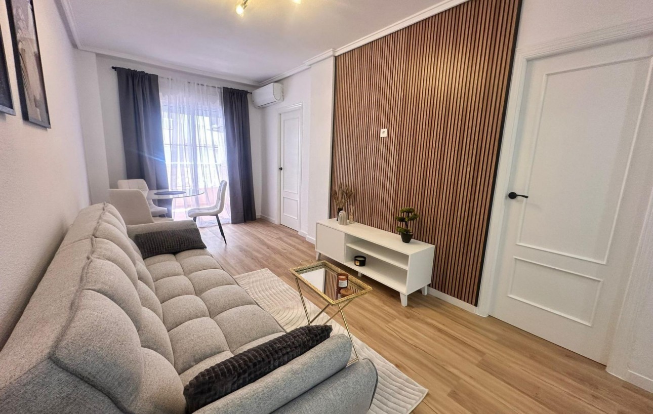 Revente - Appartement - Torrevieja - Centro