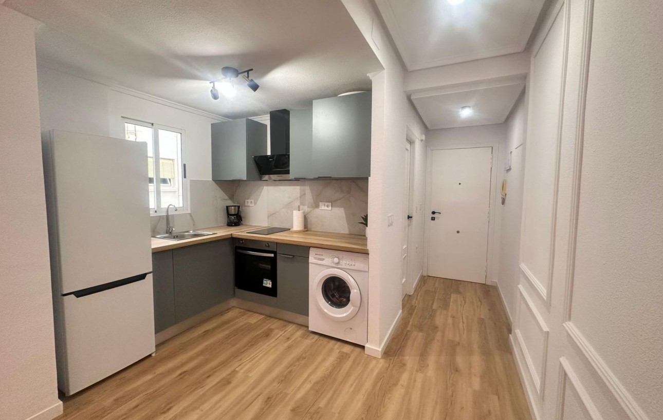 Revente - Appartement - Torrevieja - Centro