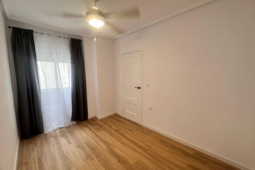 Revente - Appartement - Torrevieja - Centro
