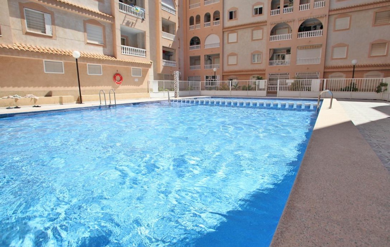 Resale - Wohnung - Torrevieja - Playa del cura