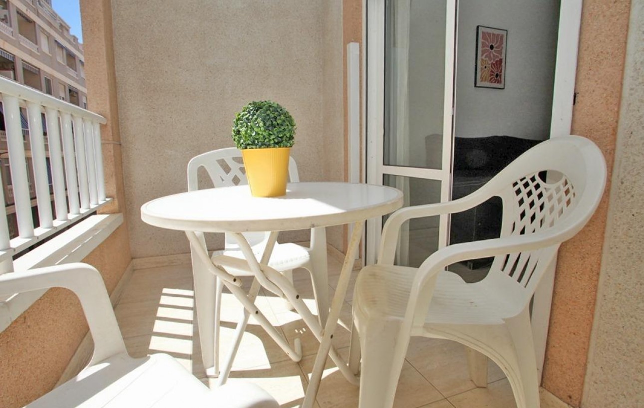 Resale - Wohnung - Torrevieja - Playa del cura