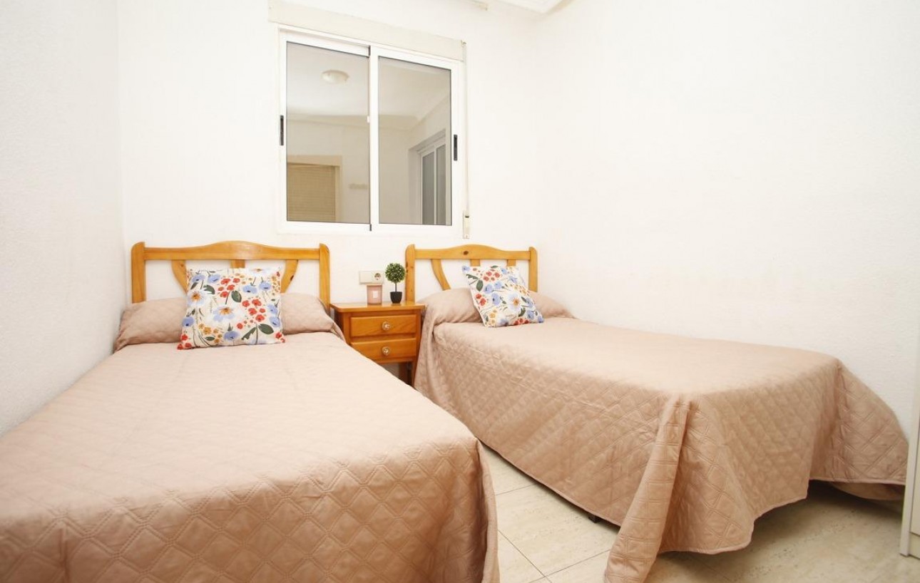 Resale - Wohnung - Torrevieja - Playa del cura