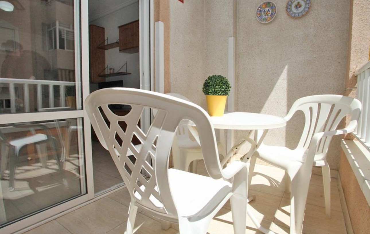 Resale - Wohnung - Torrevieja - Playa del cura