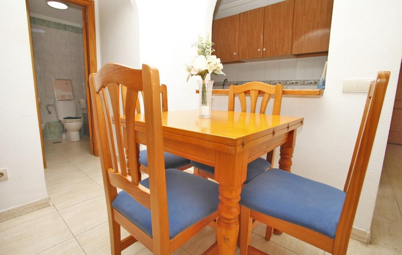 Resale - Wohnung - Torrevieja - Playa del cura