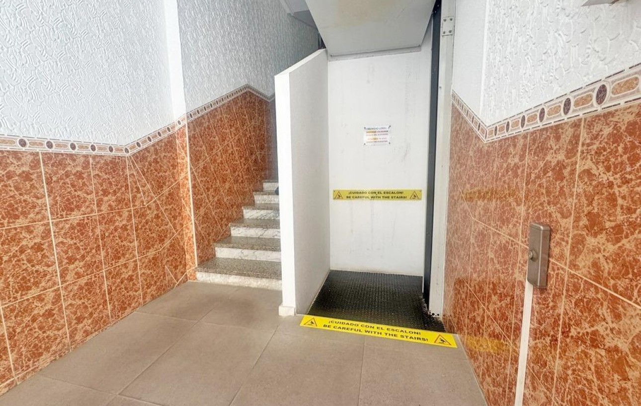 Resale - Wohnung - Torrevieja - Playa del cura
