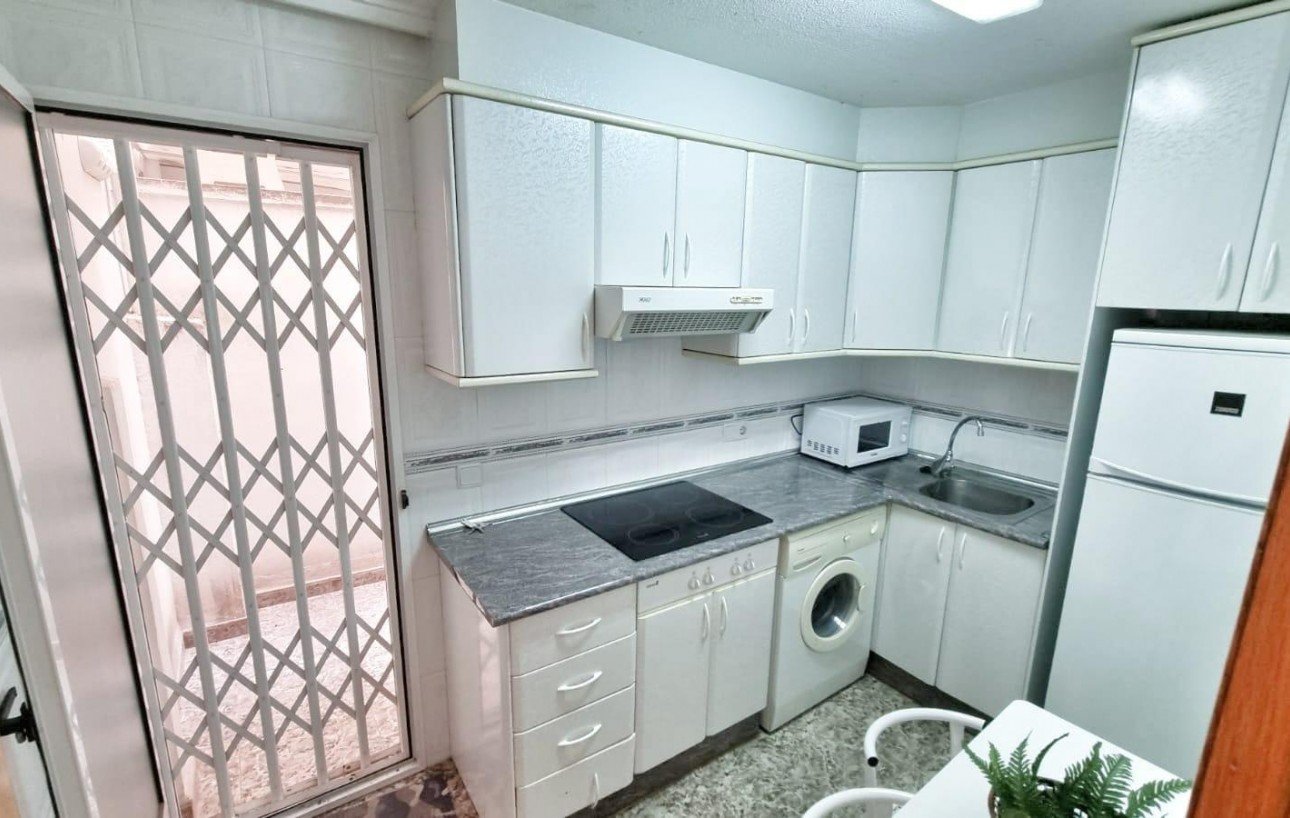 Resale - Lägenhet - Torrevieja - torrevieja
