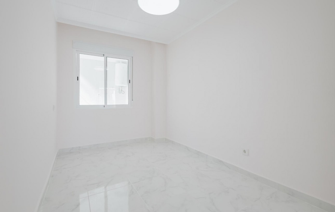 Venta - Apartamento - Torrevieja - Acequion