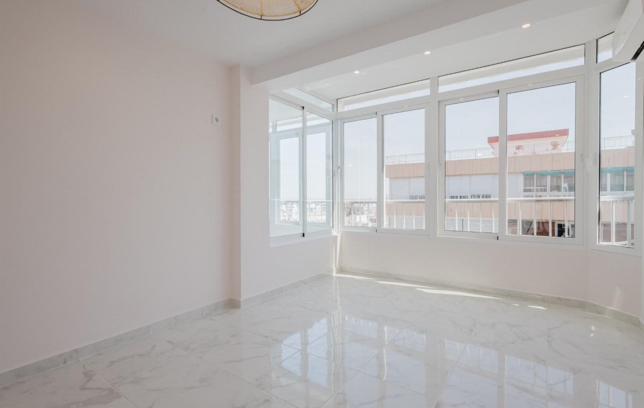 Venta - Apartamento - Torrevieja - Acequion