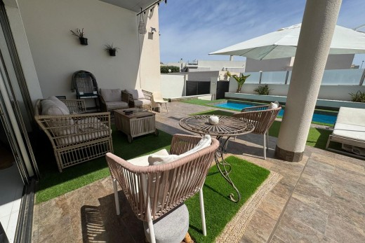 Sale - Chalet - Orihuela Costa - PAU 26