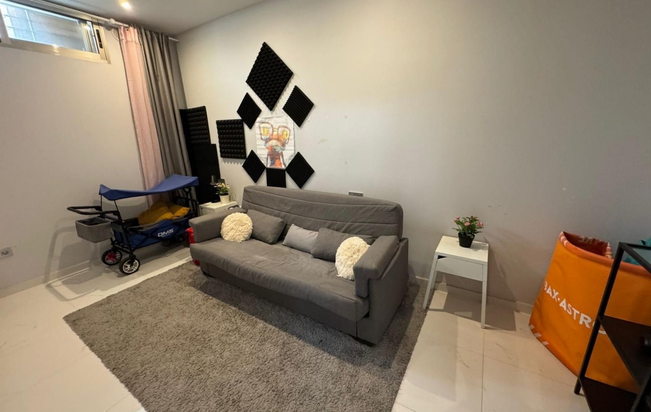 Sale - Chalet - Orihuela Costa - PAU 26