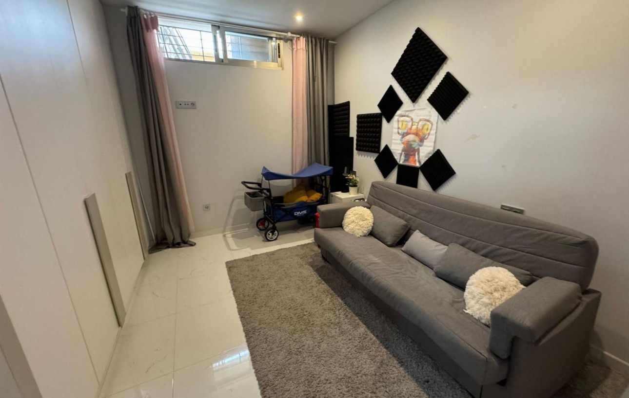 Sale - Chalet - Orihuela Costa - PAU 26