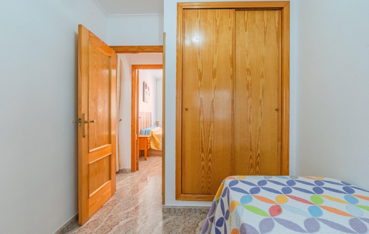 Resale - Wohnung - Torrevieja - Estacion de autobuses