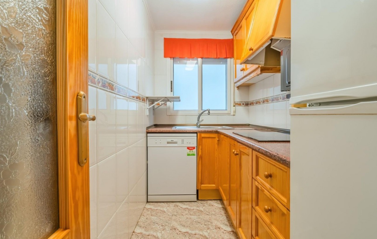 Resale - Wohnung - Torrevieja - Estacion de autobuses