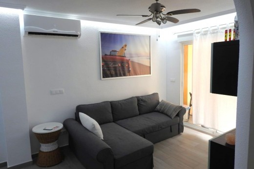 Resale - Lägenhet - Torrevieja - Playa del cura