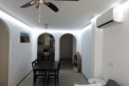 Resale - Lägenhet - Torrevieja - Playa del cura