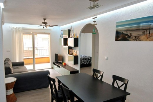 Resale - Lägenhet - Torrevieja - Playa del cura