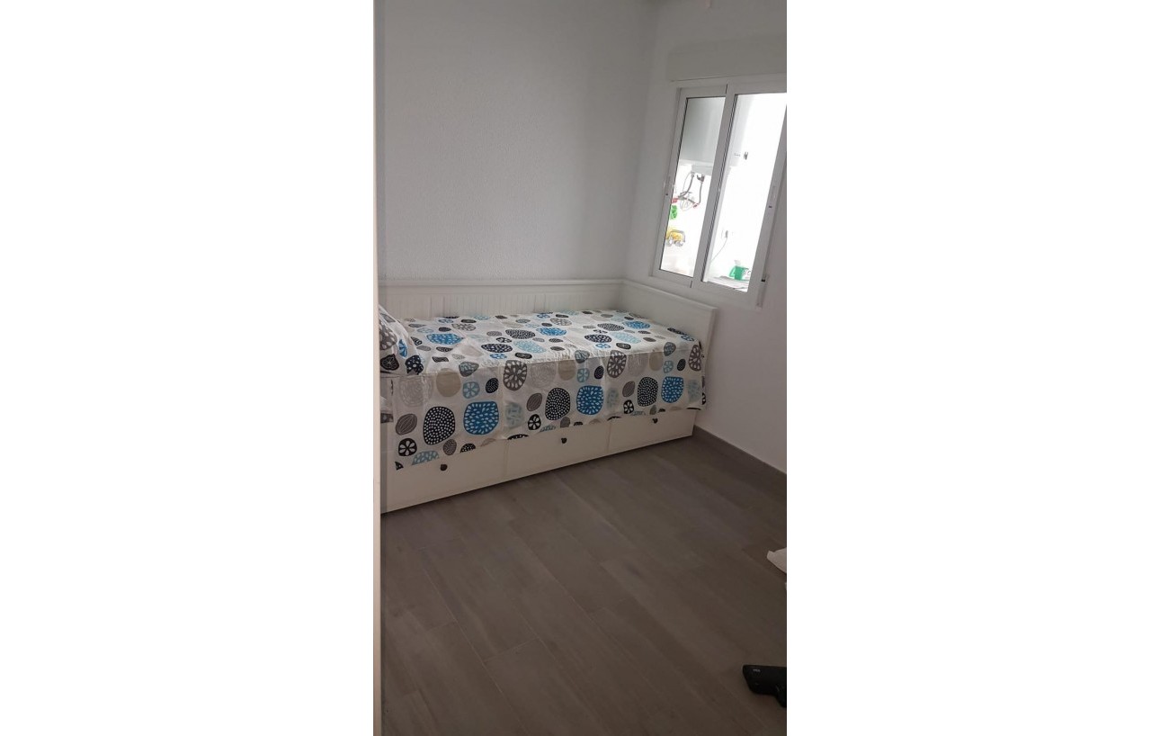 Resale - Lägenhet - Torrevieja - Playa del cura