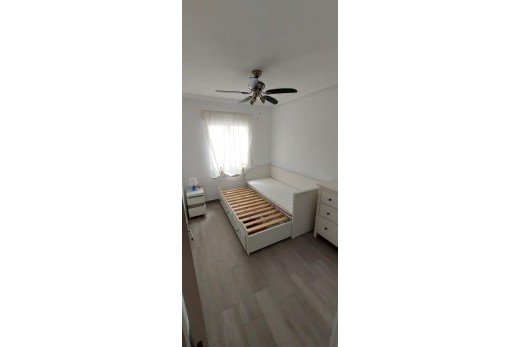Resale - Lägenhet - Torrevieja - Playa del cura