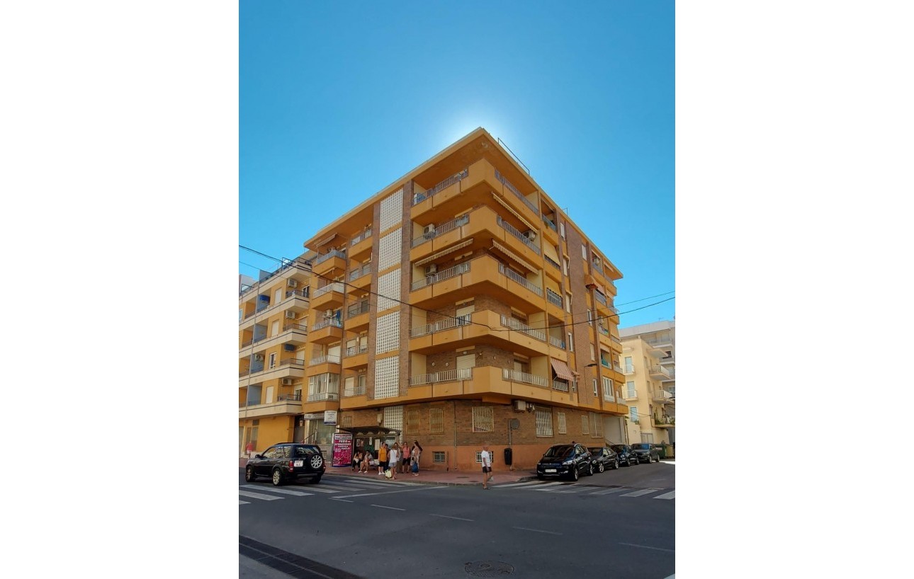 Resale - Lägenhet - Torrevieja - Playa del cura