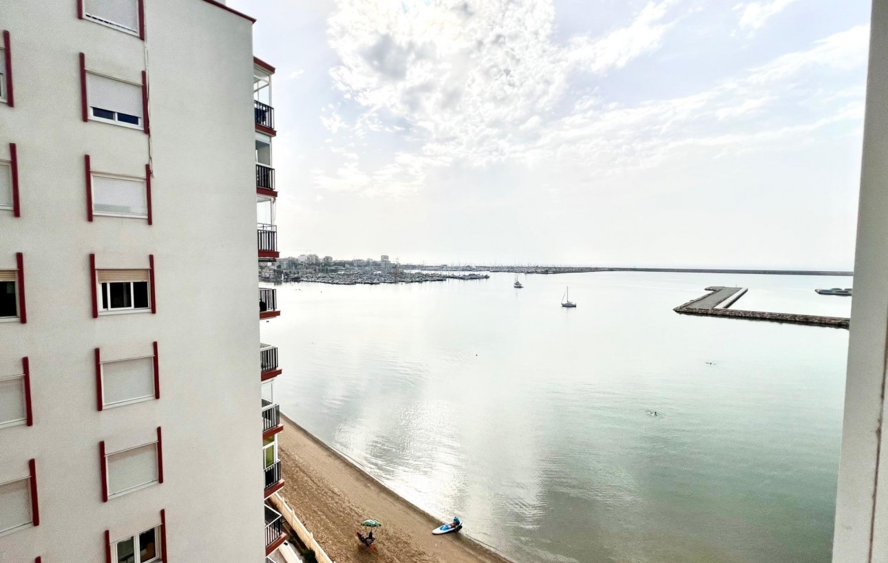 Resale - Lägenhet - Torrevieja - Acequion