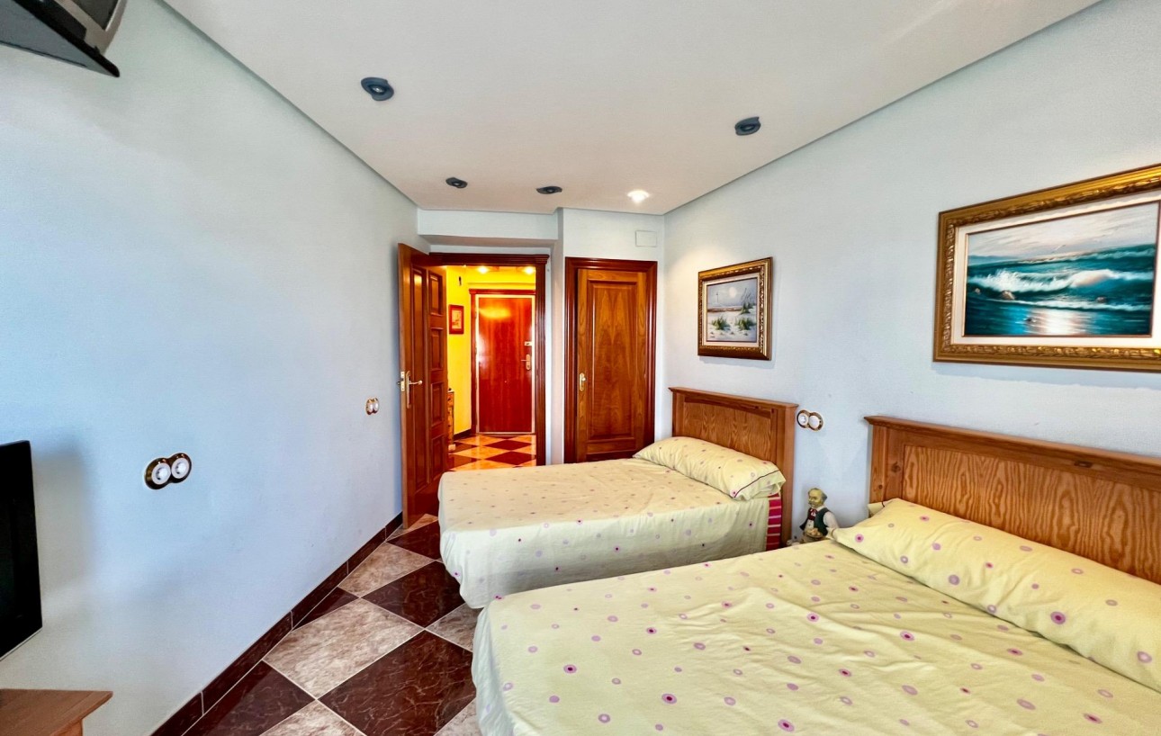 Resale - Lägenhet - Torrevieja - Acequion