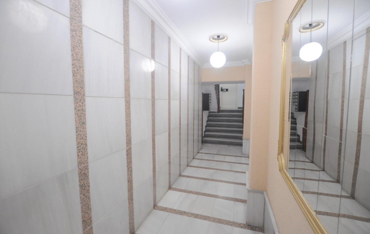 Venta - Piso - Torrevieja - Centro