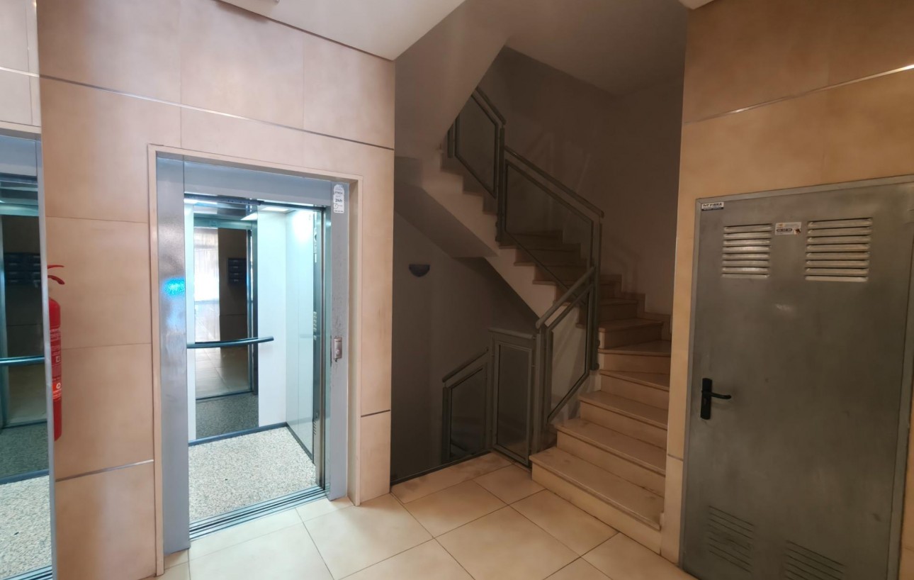 Venta - Apartamento - Torrevieja - Centro