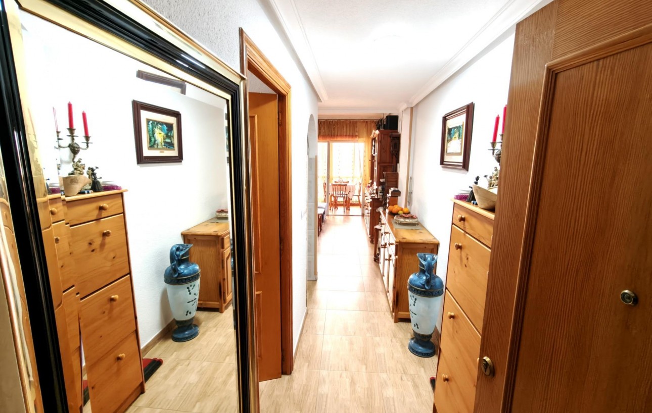 Resale - Wohnung - Torrevieja - Playa del cura