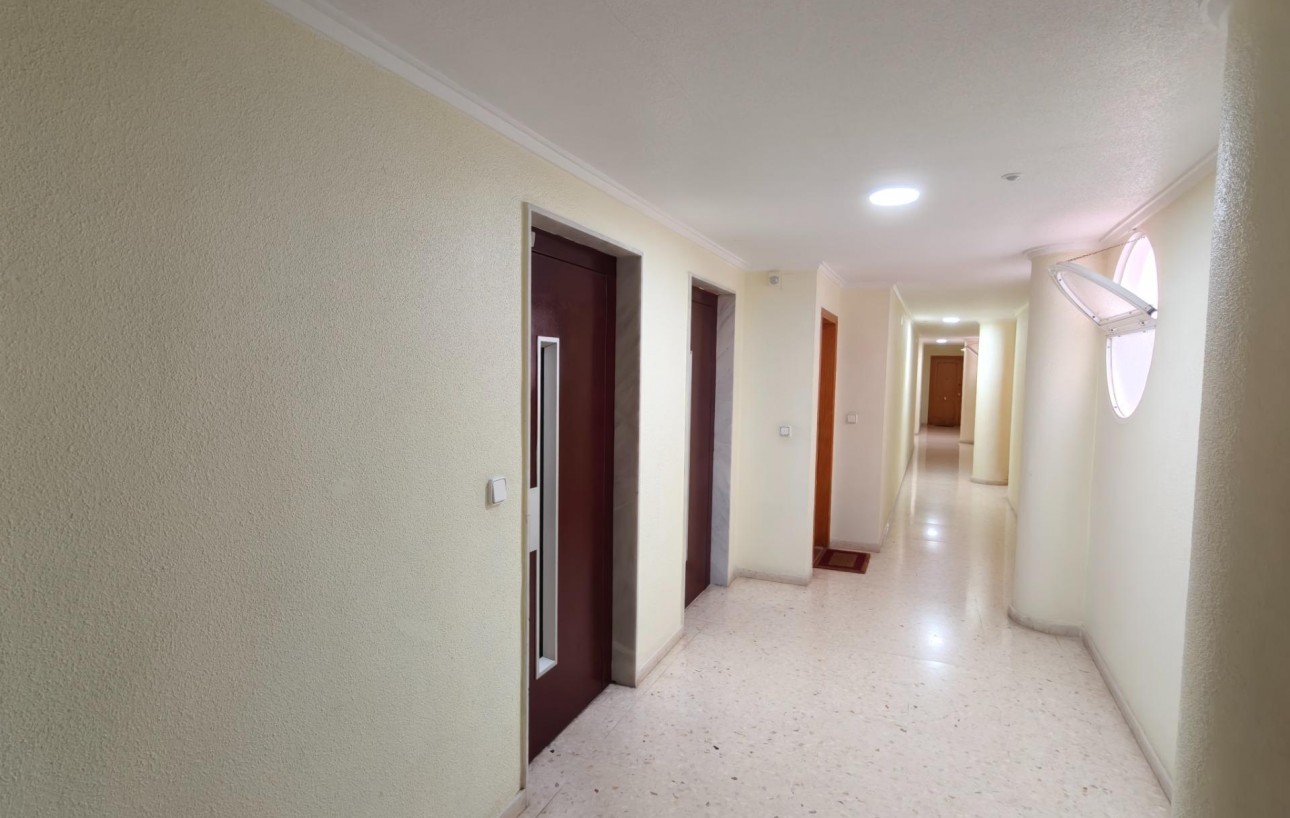 Resale - Wohnung - Torrevieja - Playa del cura