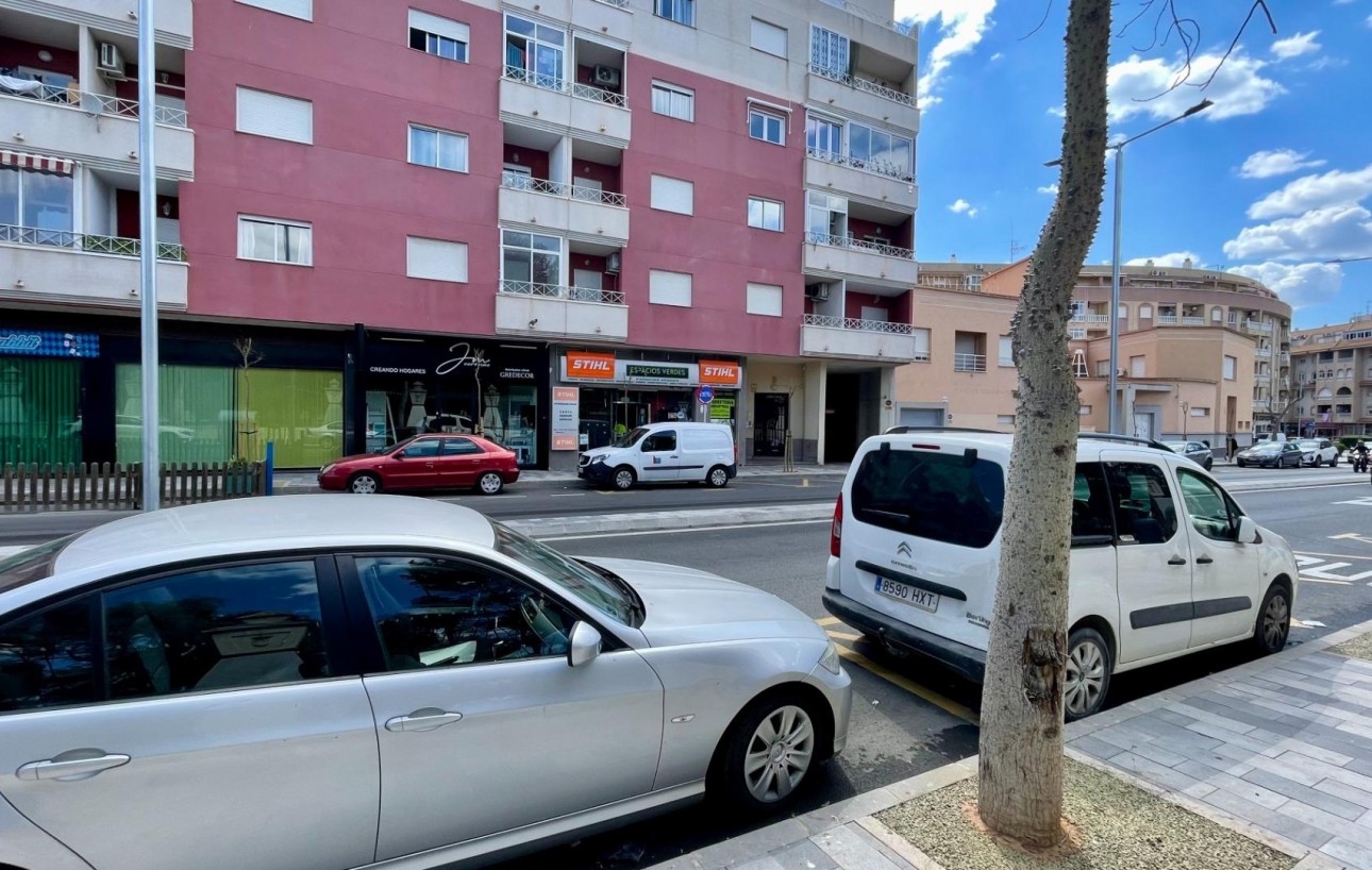Resale - Piso - Torrevieja - Centro