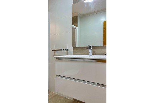 Resale - Piso - Torrevieja - Centro