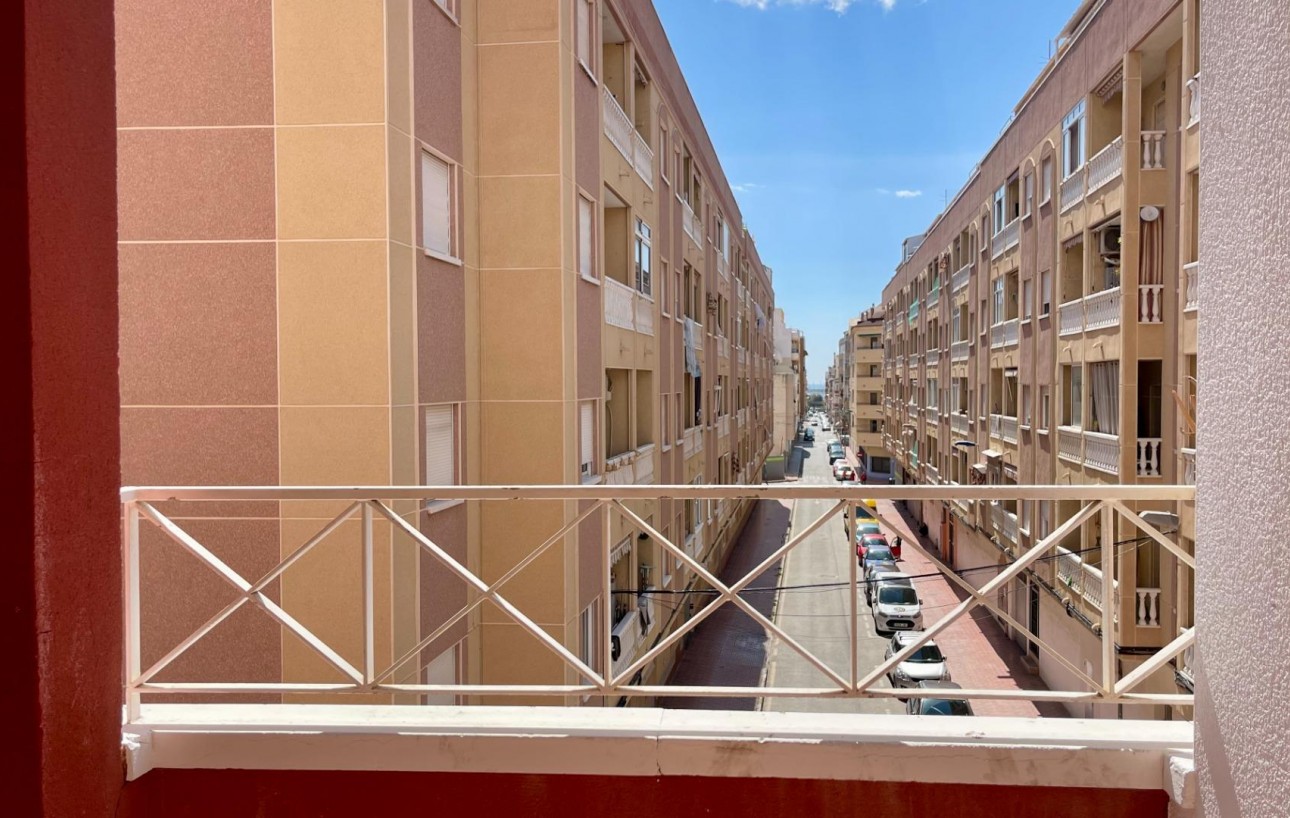 Resale - Piso - Torrevieja - Centro