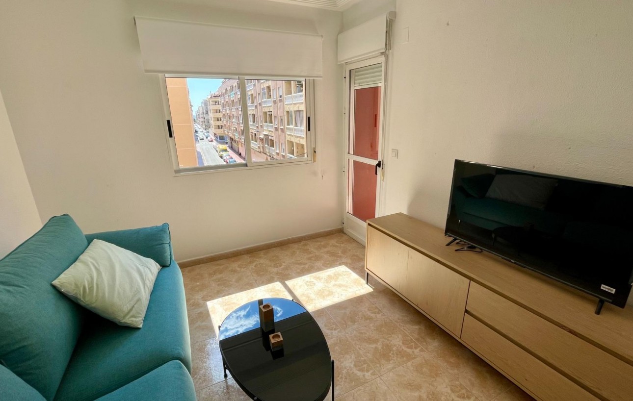 Resale - Piso - Torrevieja - Centro