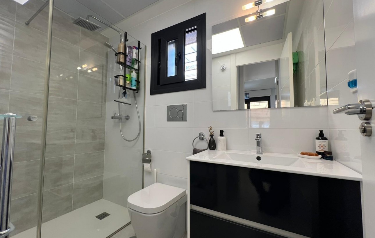 Venta - Bungalow Planta Baja - Pilar de la Horadada - Pueblo Latino