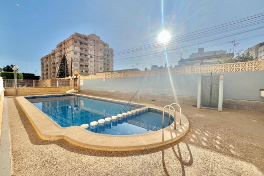 Resale - Lägenhet - Torrevieja - Calas blanca